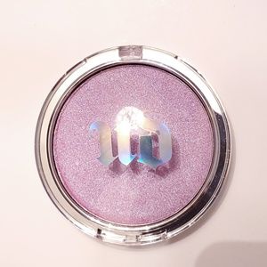 Urban Decay Disco Queen Holographic Highlight